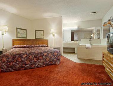 Sunset Inn Northlake Шарлът Стая снимка